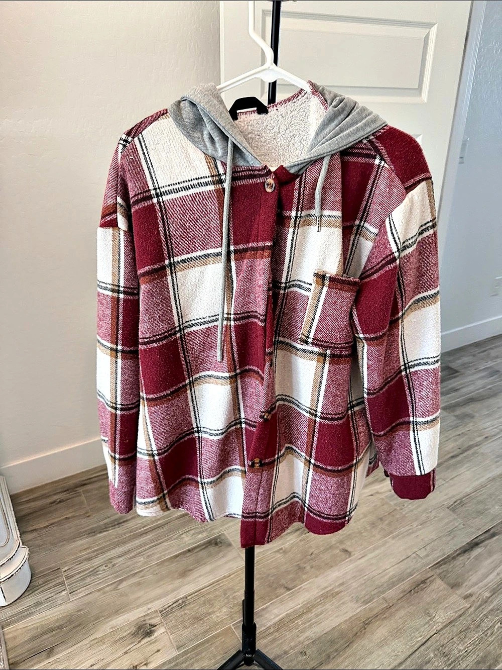 CHICME Plaid Hooded Shirt Jacket Size Medium Like New